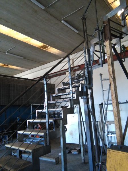 BFstile lavorazione ferro e inox ancona strutture in ferro